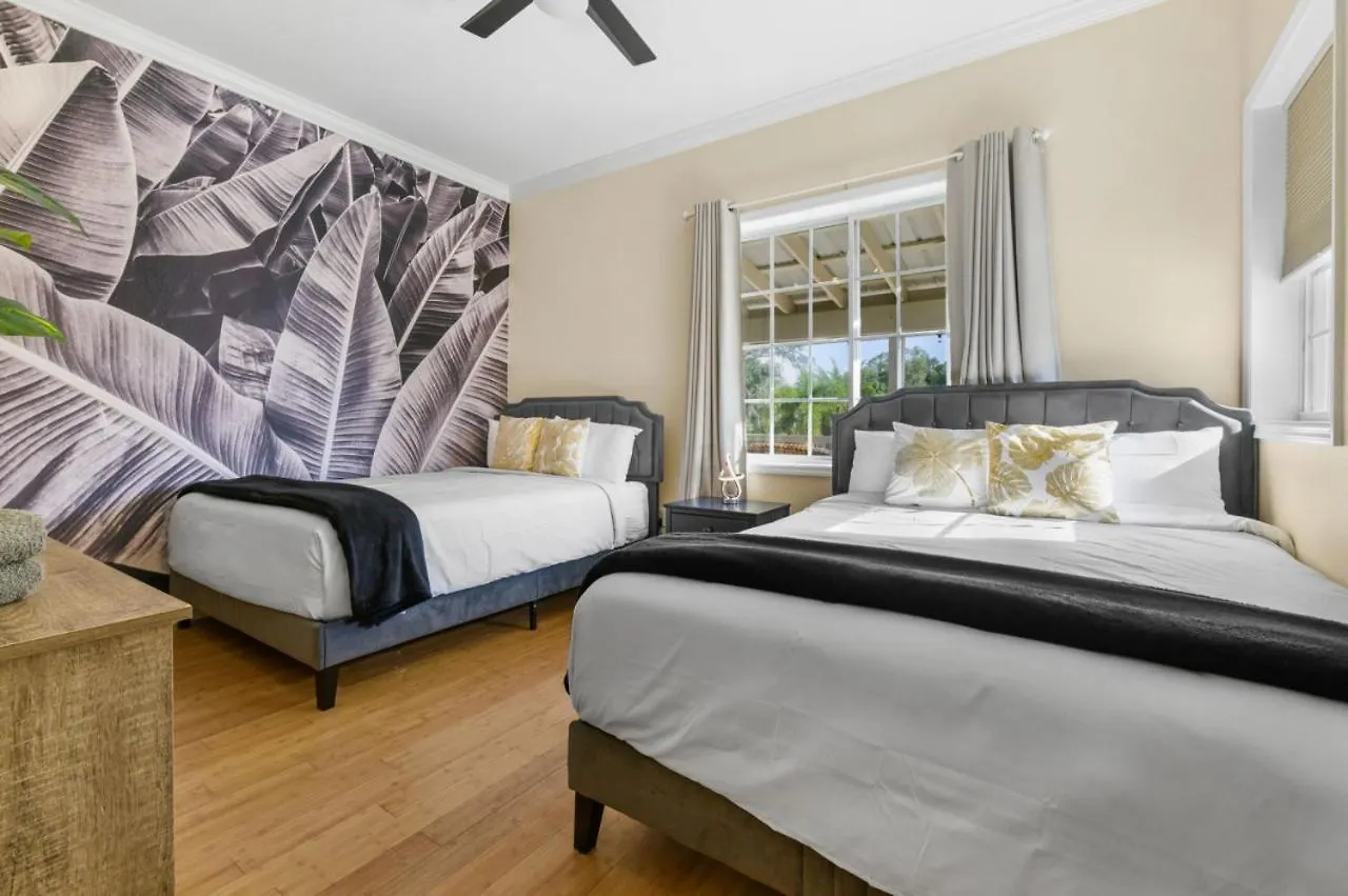 #1 Largest Tampa Private Compound 13Br Sleeps 40 Heated Pool Spa United States