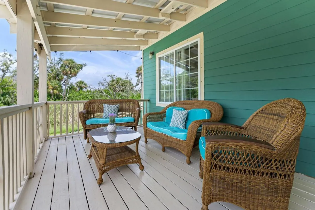 #1 Largest Tampa Private Compound 13Br Sleeps 40 Heated Pool Spa Villa