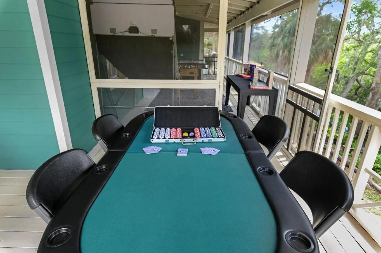 Villa #1 Largest Tampa Private Compound 13Br Sleeps 40 Heated Pool Spa